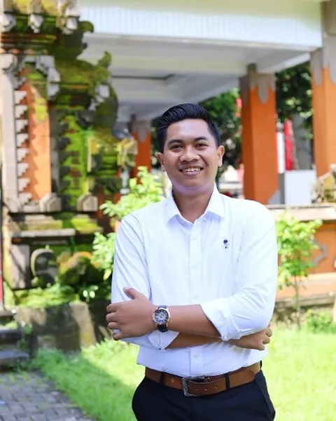 Edy Chandra, owner of Tunjung Transport