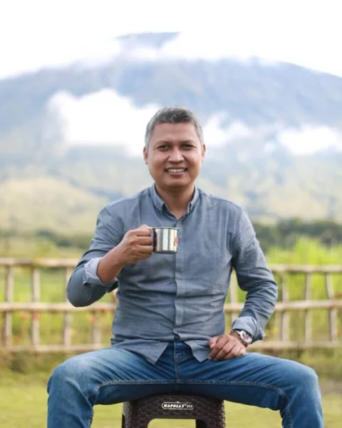 Susilo Edi Purwanto, owner of Tunjung Transport