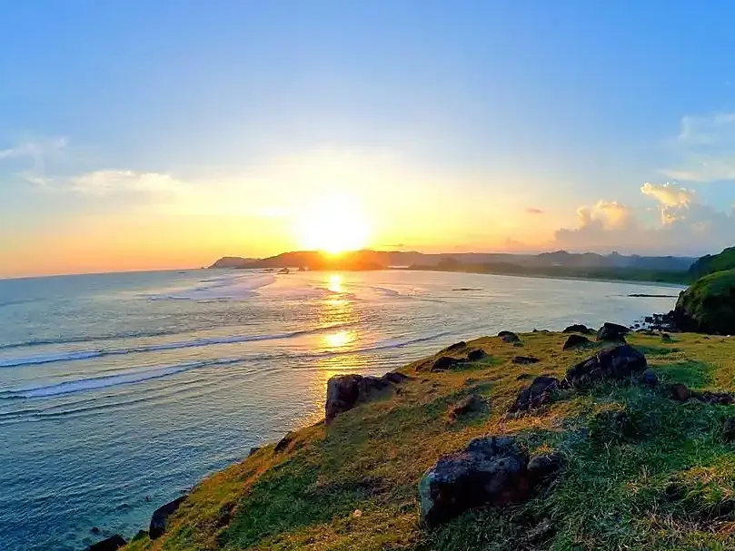 Lombok Honeymoon Package 3 Days 2 Nights: Candlelight Dinner & Merese Sunset